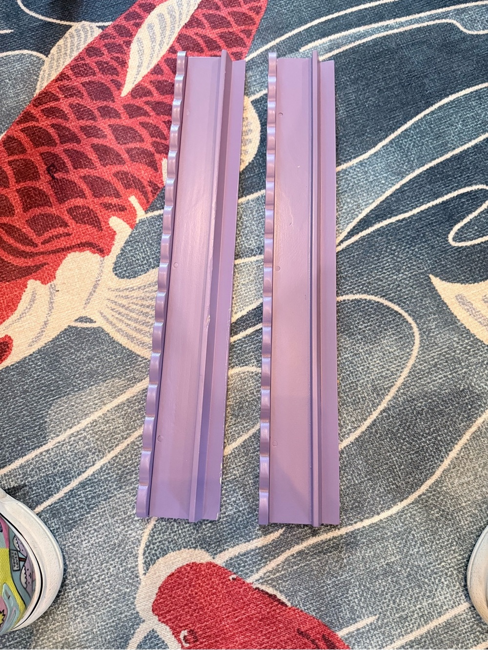 Lavender (purple) magnetic mahjong racks - set of two with scalloped pushers